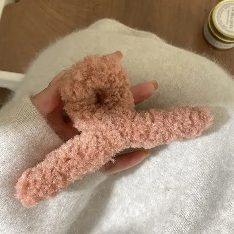 Plush Hair Clip for Women Large Shark Clip Autumn Winter - Image 3