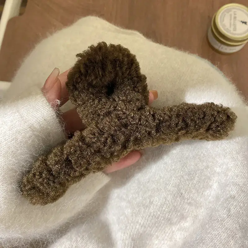 Plush Hair Clip for Women Large Shark Clip Autumn Winter - Image 6