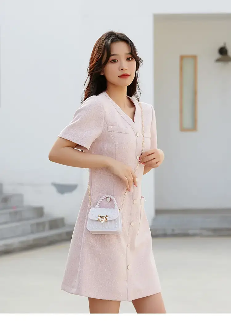 Pink Rivet Chain Shoulder Bag for Women — feature 17