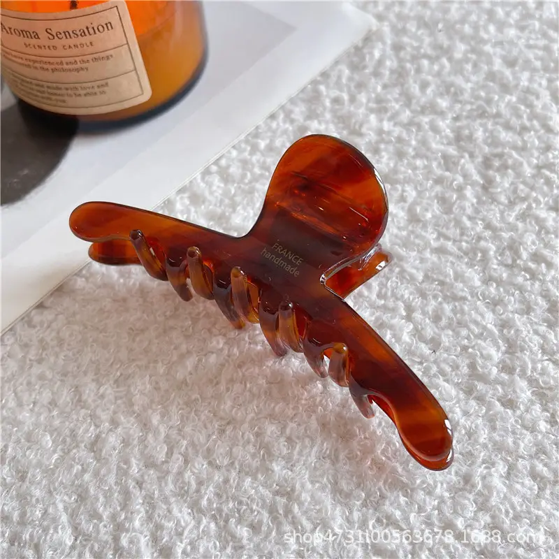 Elegant Acetic Acid Hair Clip for Women Medium Size
