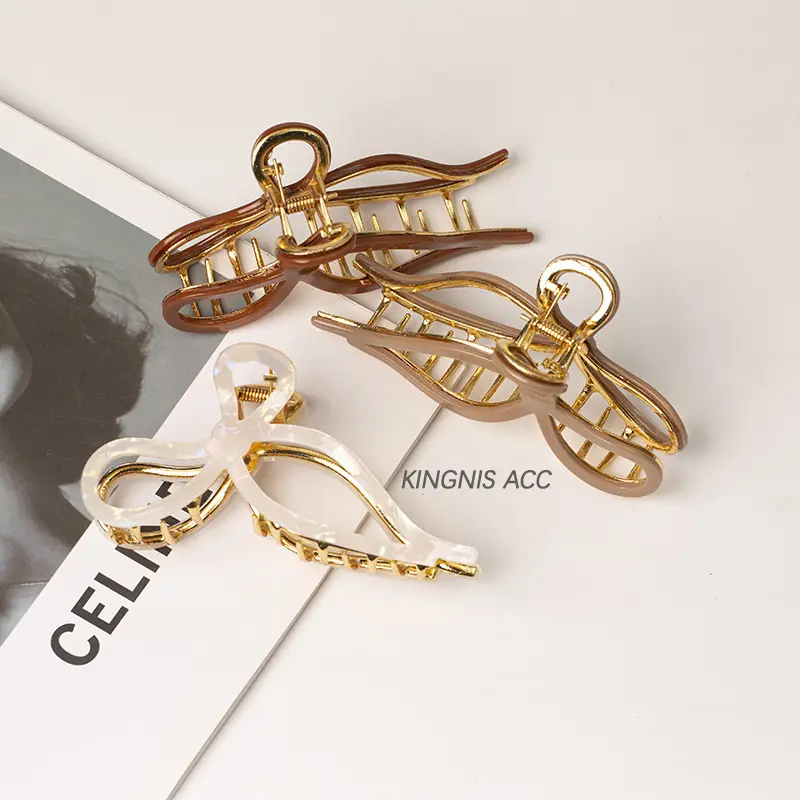 Korean Flow Shark Clip Hairpin on Head — feature 4