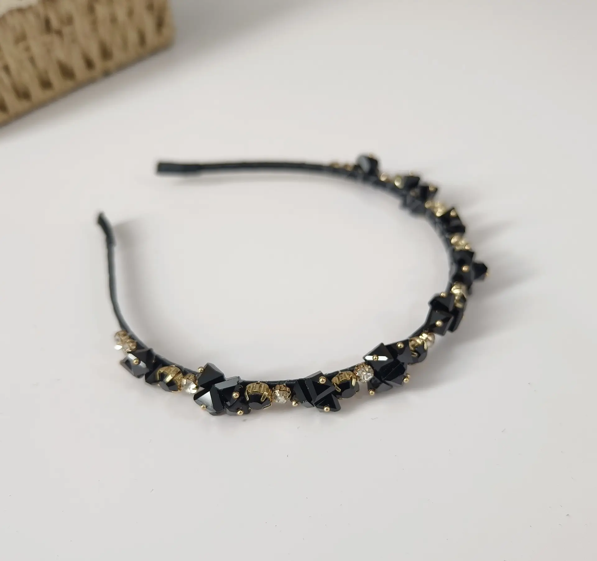 Crystal Black Diamond Hairband for Women - Image 11