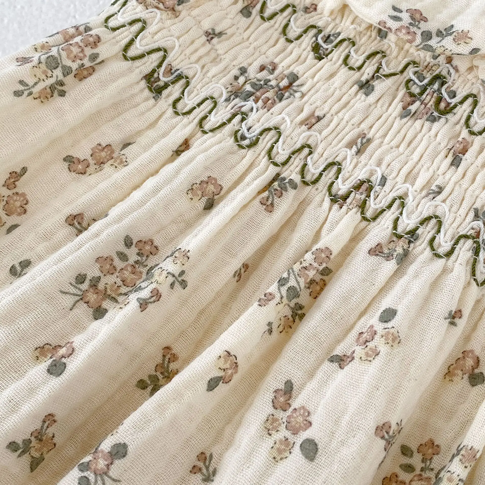 Baby Girl Siamese Floral Collar Dress with Flying Sleeve — feature 17