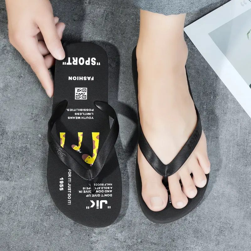 Men Black Hair Flip Flops Summer Sandals