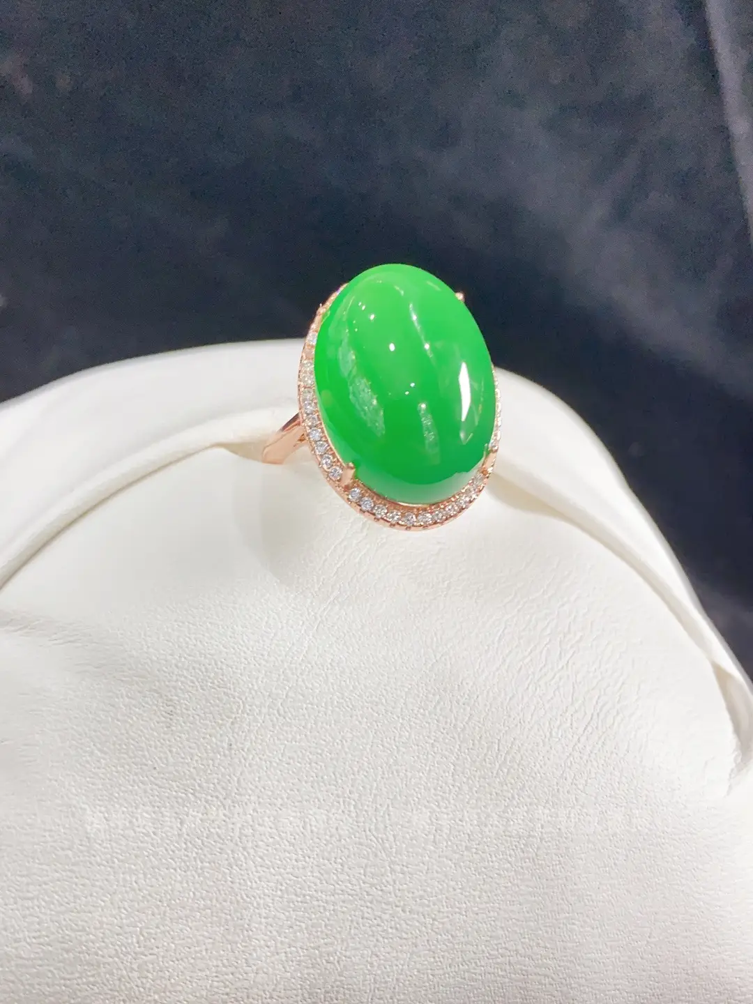 Green Inlaid Electroplated 18K Rose Gold Ring - Image 3