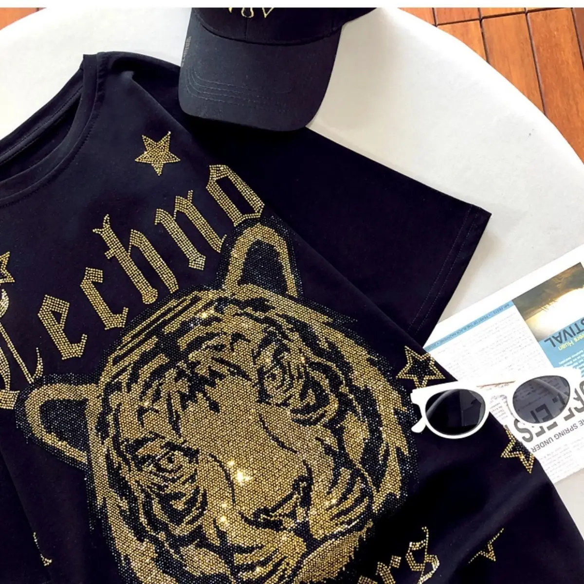 Women's Black Heavy Diamond Tiger Head T-Shirt — feature 4