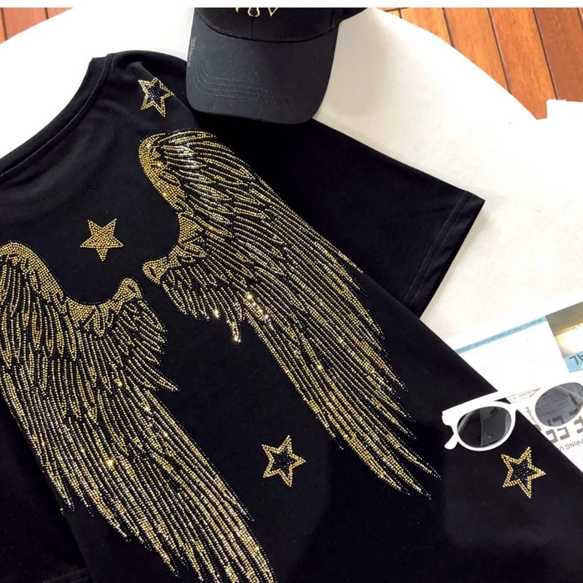 Women's Black Heavy Diamond Tiger Head T-Shirt — feature 6