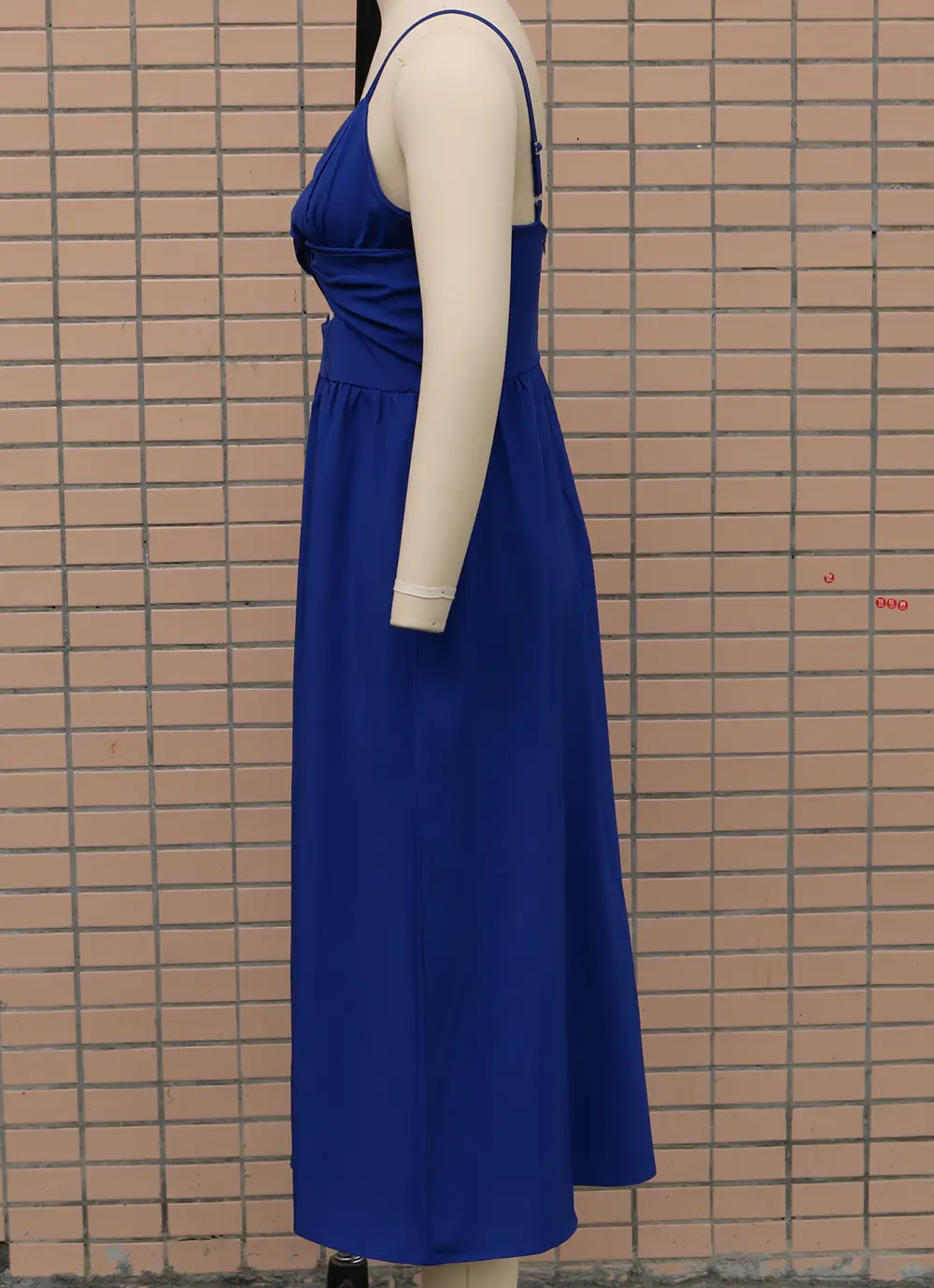 2023 New Fashion Women's Pink Sling Dress with High Slit — feature 18