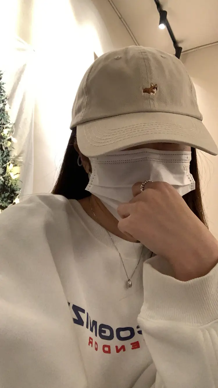 Women's Korean-style Baseball Cap with Embroidered Design — feature 12