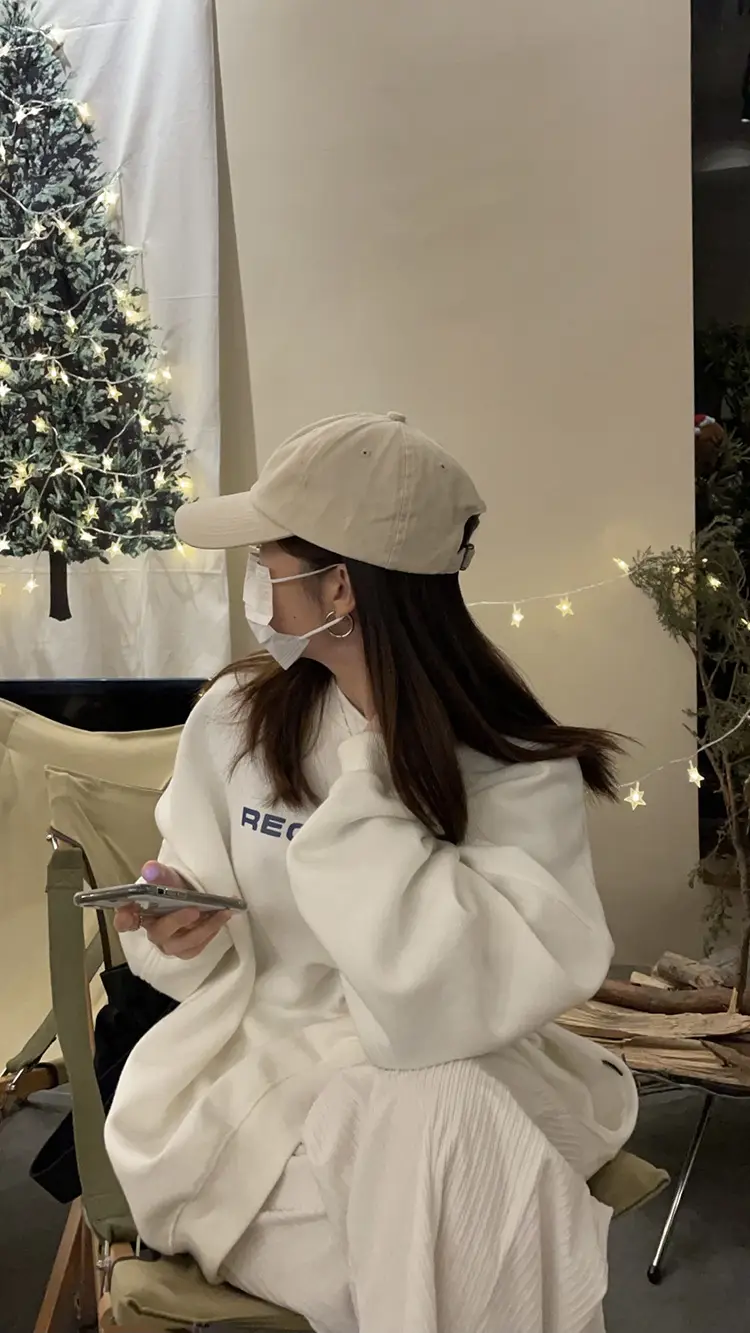 Women's Korean-style Baseball Cap with Embroidered Design — feature 17