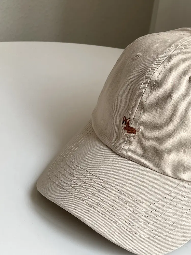 Women's Korean-style Baseball Cap with Embroidered Design — feature 4