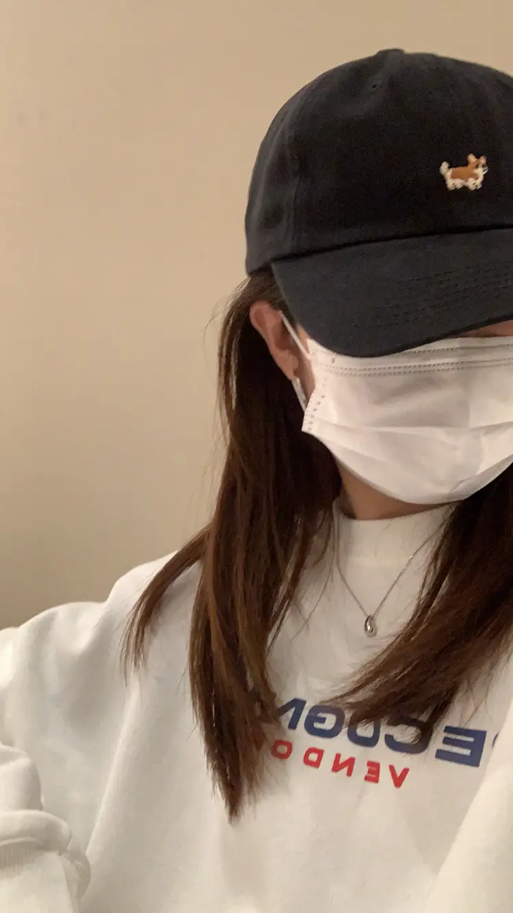 Women's Korean-style Baseball Cap with Embroidered Design — feature 8