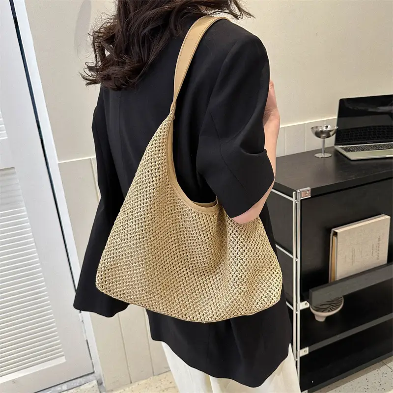 Women Woven Straw Bag Large Capacity Vintage Style - Image 4