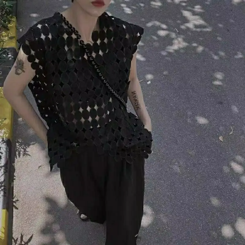 French Vests with Lace Hollow Design — feature 18