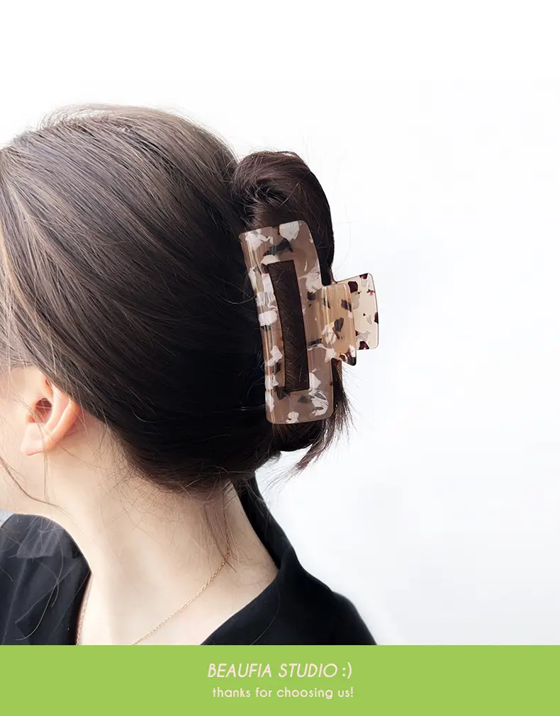 Berphoia Large Hollow Hair Clip Leopard Print Korean Style — feature 10