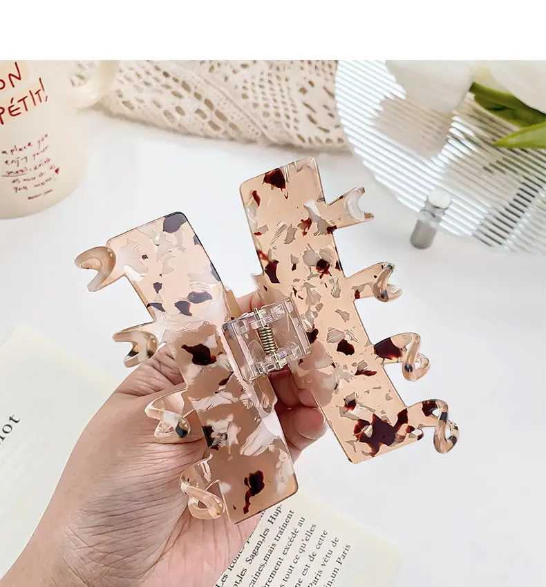 Berphoia Large Hollow Hair Clip Leopard Print Korean Style — feature 7