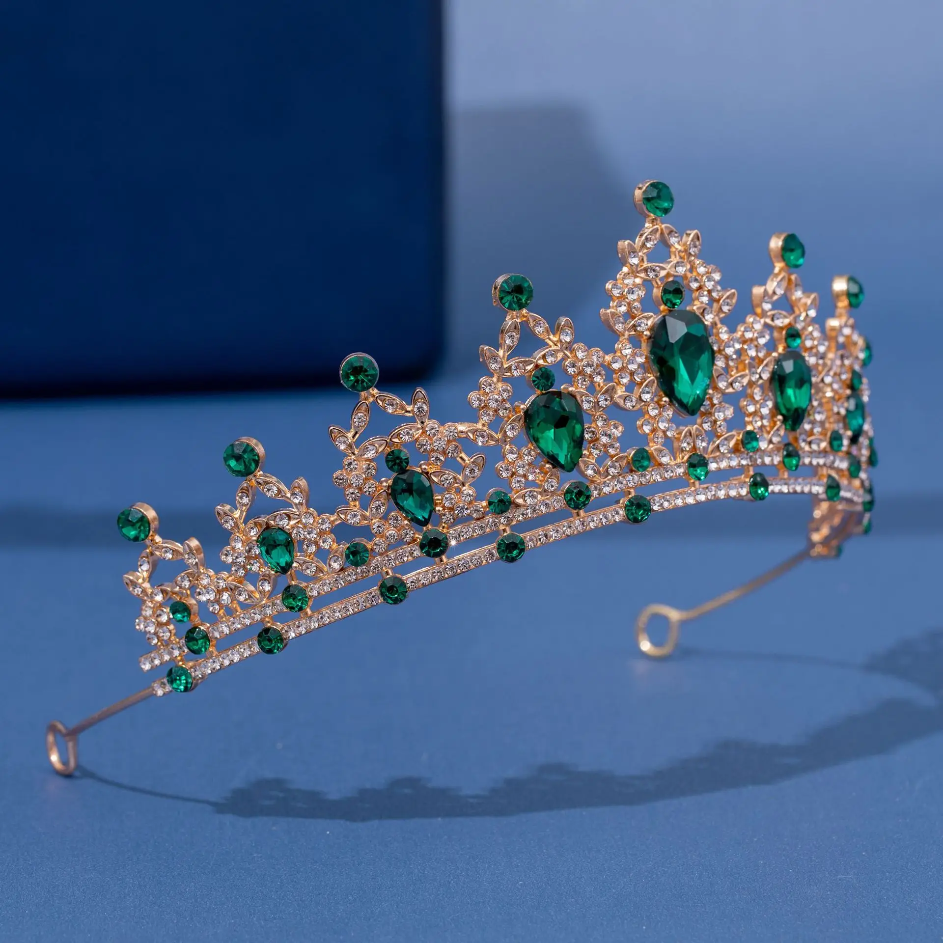 European Bridal Crown Full of Diamonds Hair Accessory — feature 5
