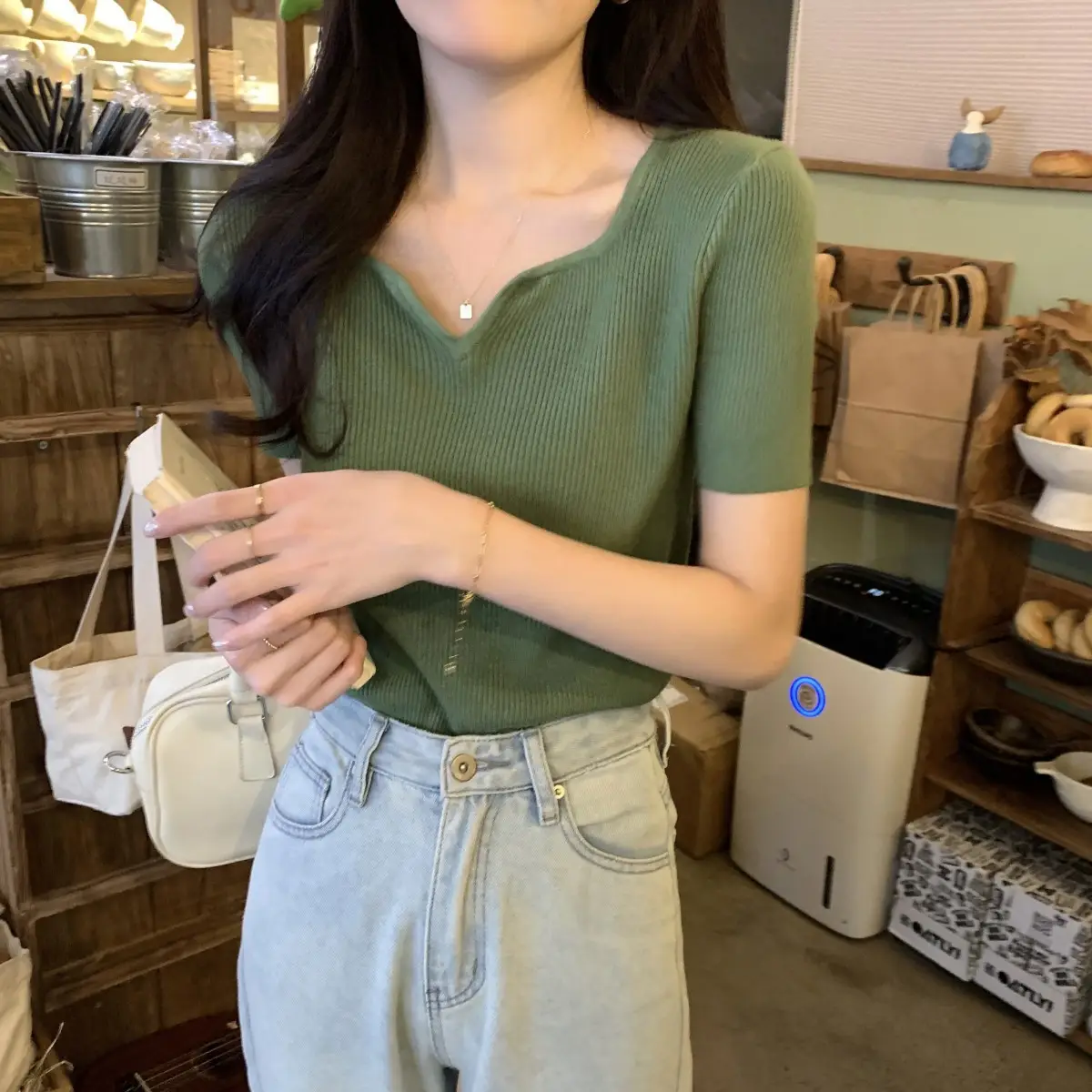 French Style Knit V-Neck T-Shirt Women — feature 15
