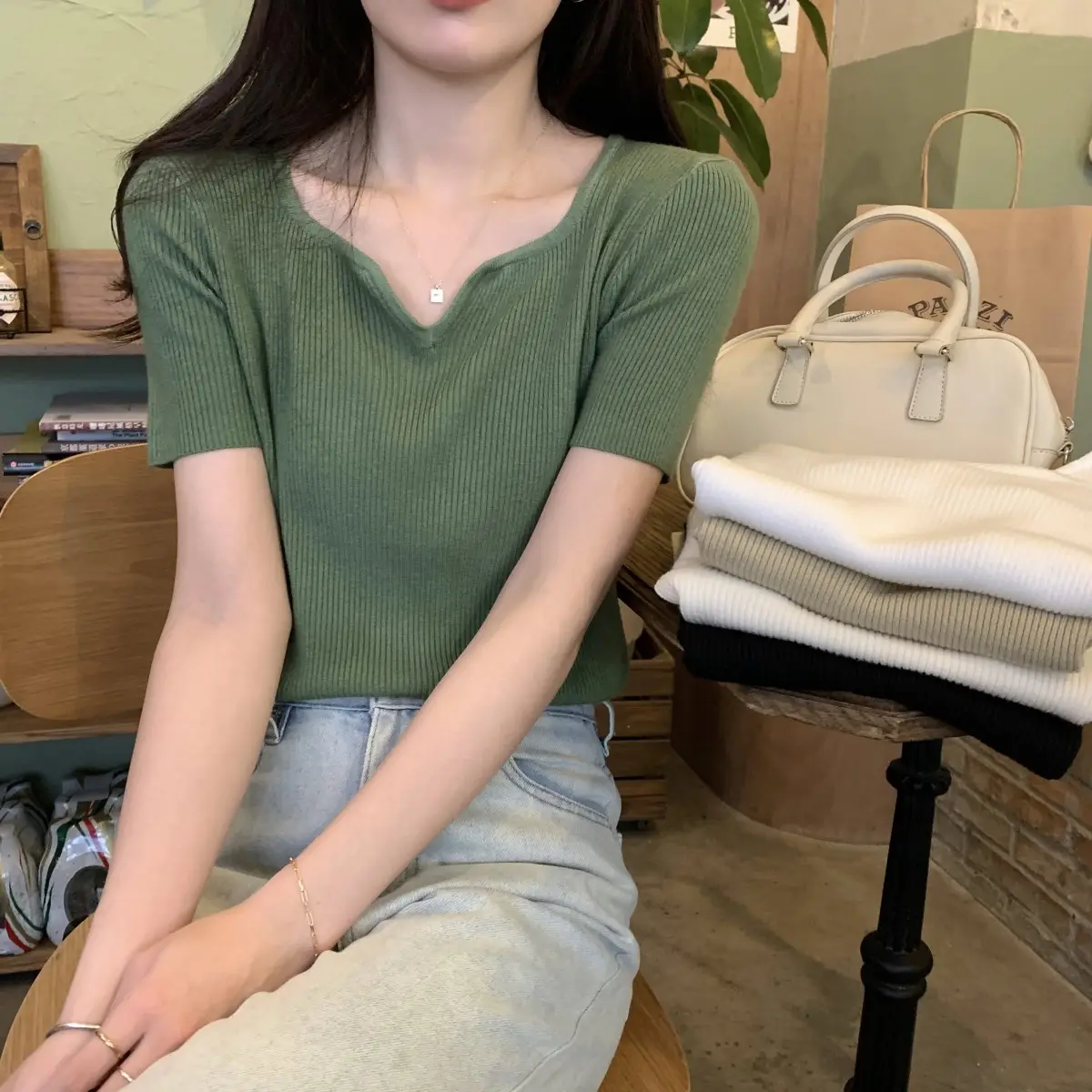 French Style Knit V-Neck T-Shirt Women — feature 7