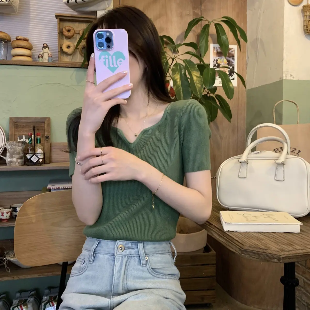 French Style Knit V-Neck T-Shirt Women — feature 8