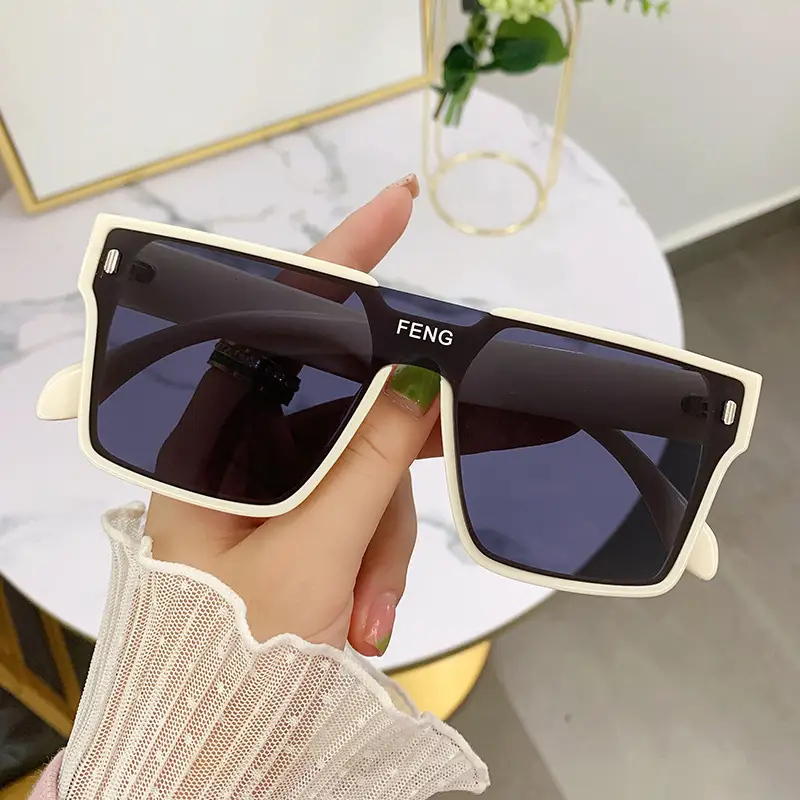 2023 Green Square Sunglasses for Women Anti-UV Driving - Image 2