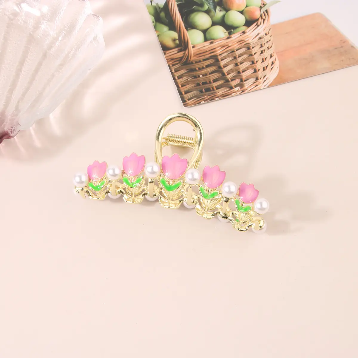 Guanyang Alloy Tulip Hair Clip with Pearl & Green Accents — feature 8