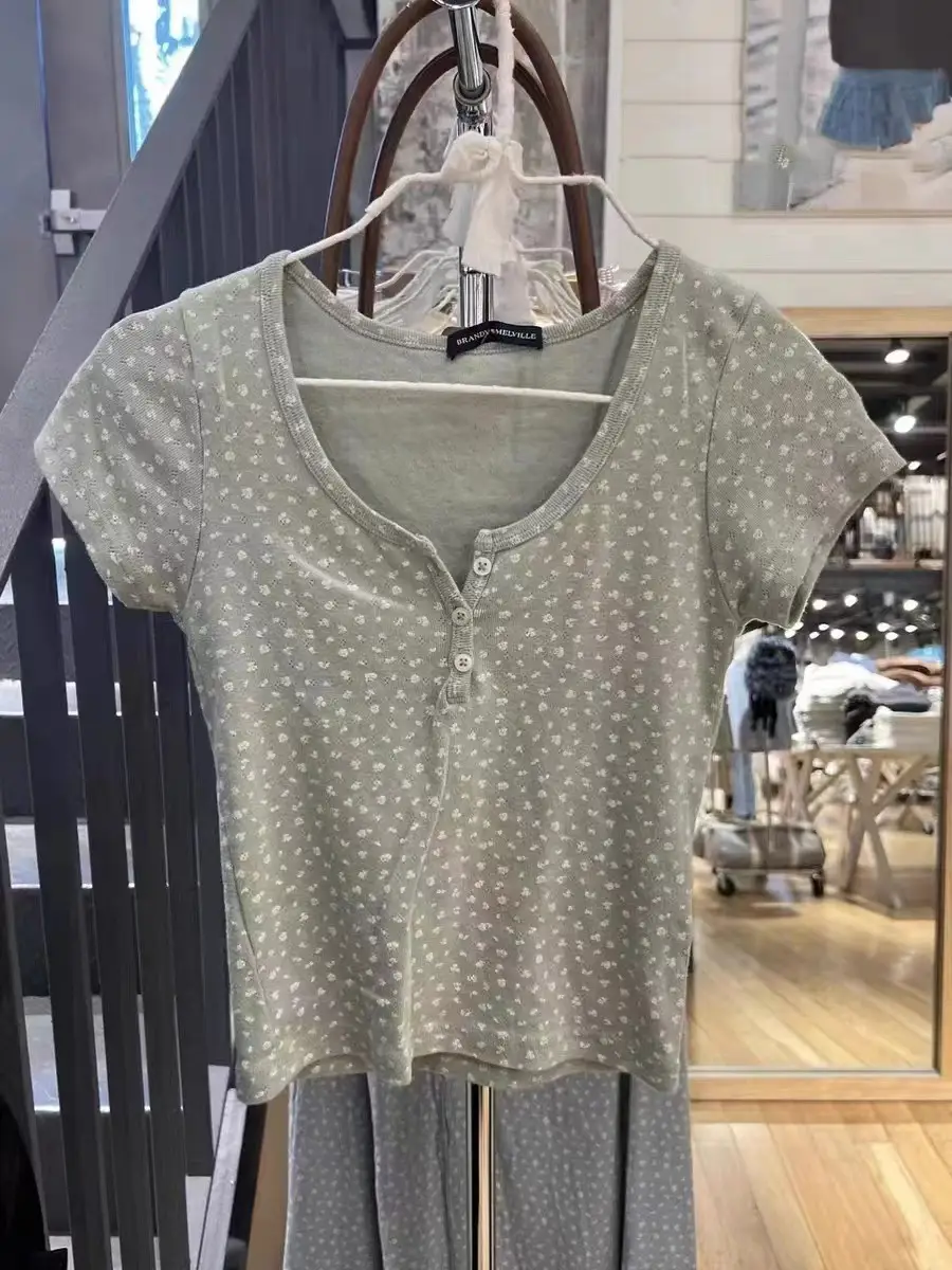 Green Polka Dot 4-Button Short T-Shirt