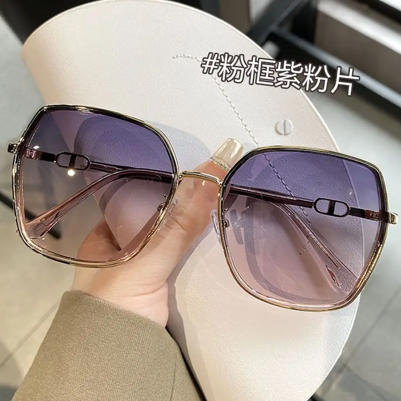Women's UV400 Sunglasses with Gold Frame - Image 3