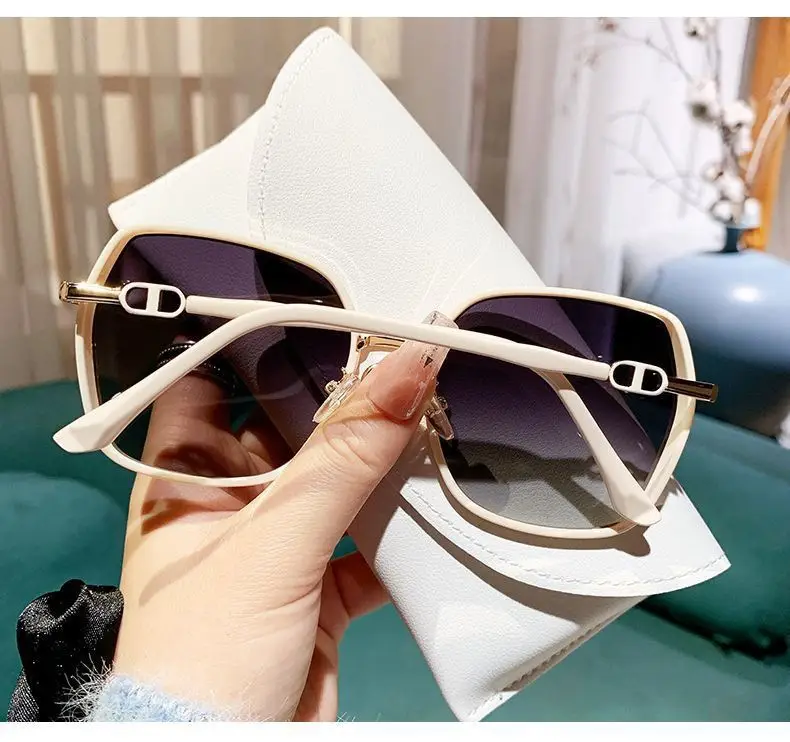 Women's UV400 Sunglasses with Gold Frame — feature 19