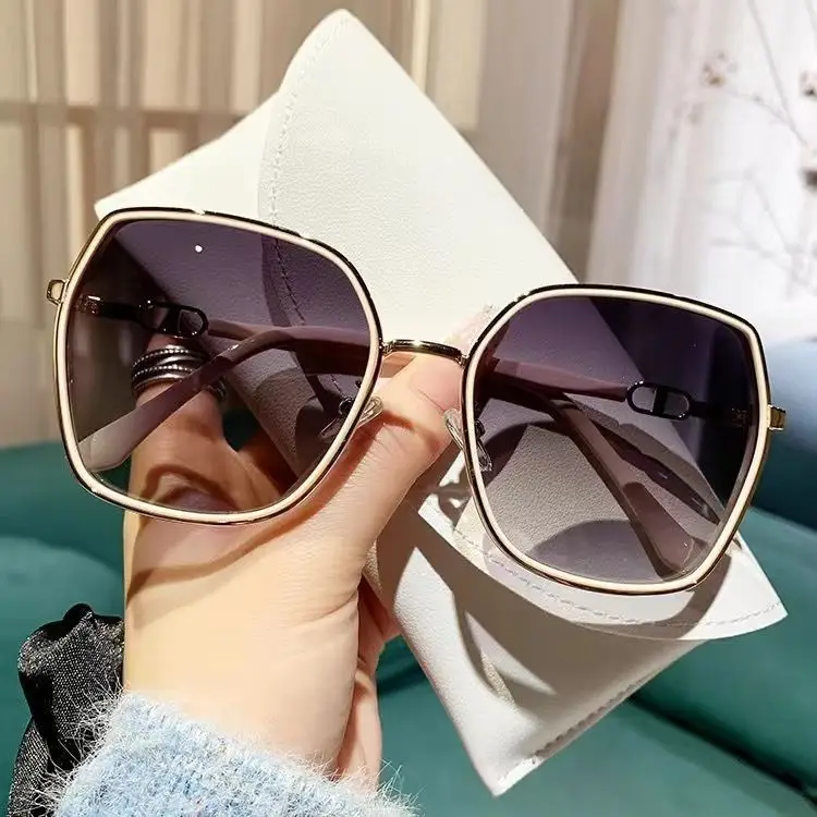 Women's UV400 Sunglasses with Gold Frame