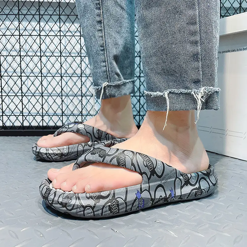Men's Trendy Slip-On Beach Flip-Flops Thick Soled