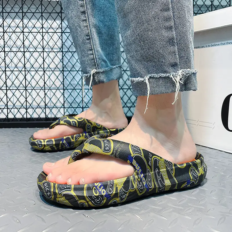 Men's Trendy Slip-On Beach Flip-Flops Thick Soled