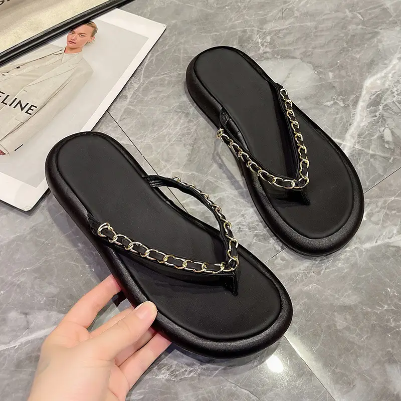 Black Korean-style Chain Flip Flops for Women - Image 4