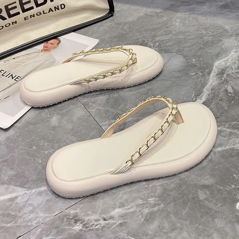 Black Korean-style Chain Flip Flops for Women - Image 6