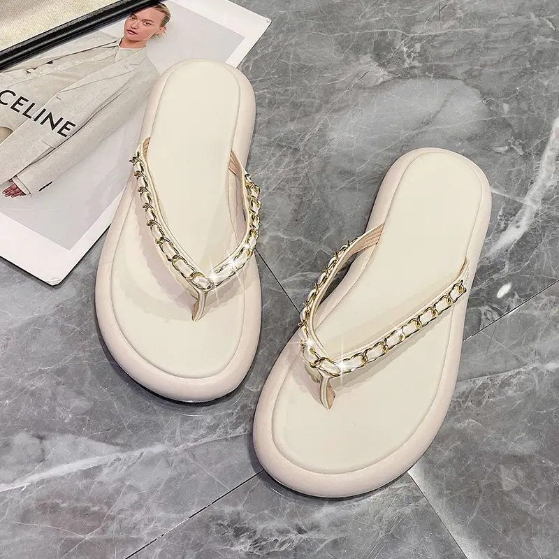 Black Korean-style Chain Flip Flops for Women