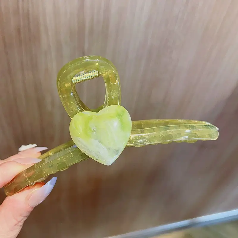 New Arrival Multi-Color Heart Grip Hair Clips Set - Image 9