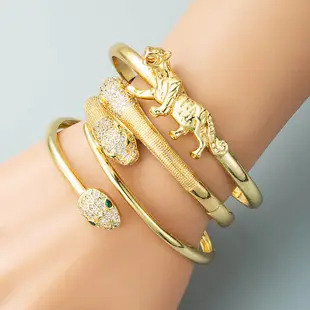 Gold Butterfly Star Chain Bracelets Set — feature 12