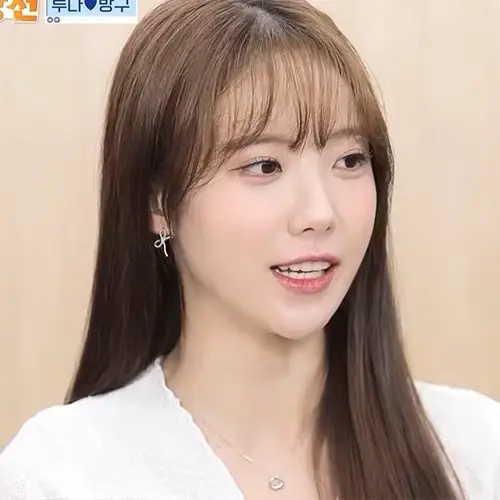 Korean Style Hollow Bow Earrings 925 Silver — feature 4