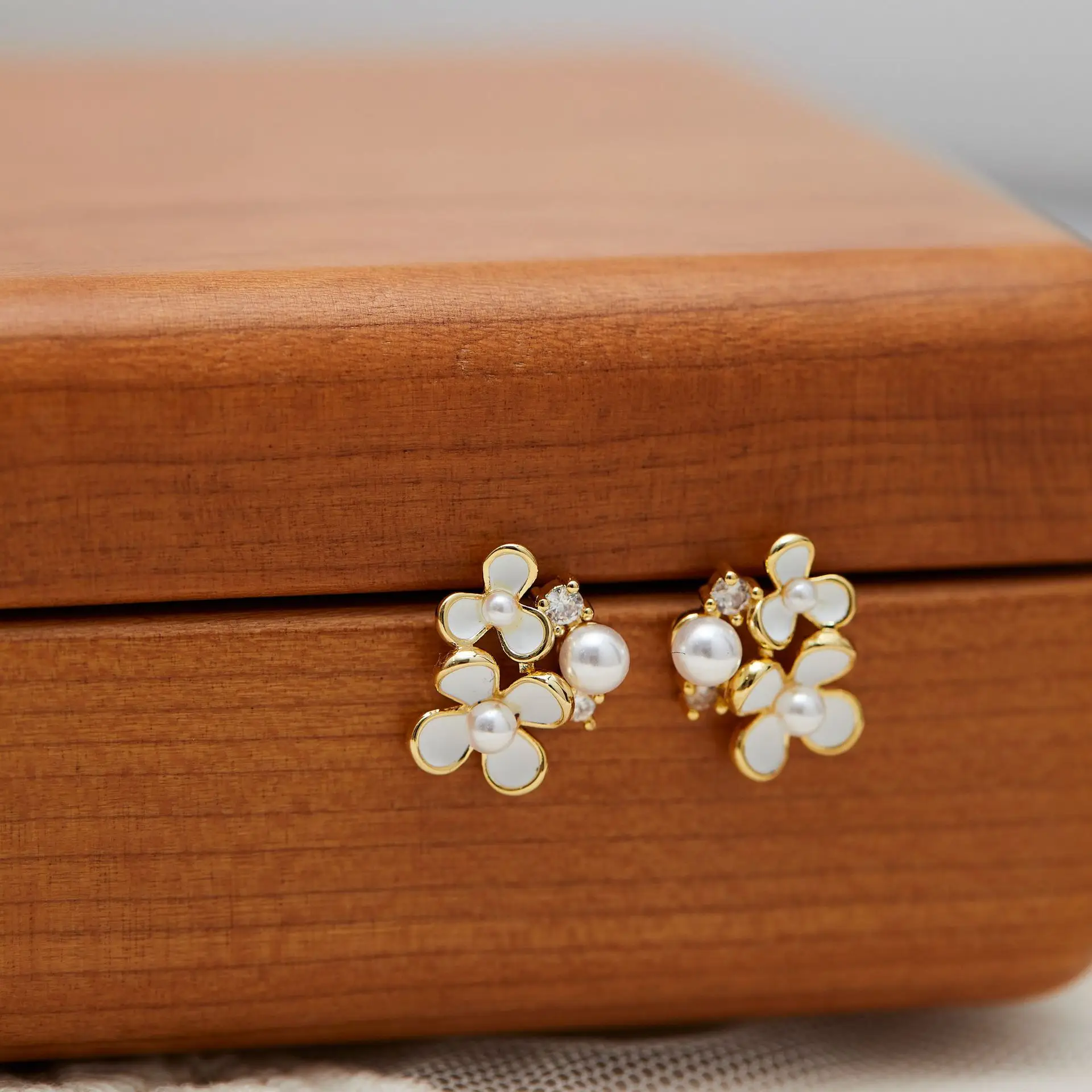 Mini French Pearl Flower Earrings Gold Plated - Image 4