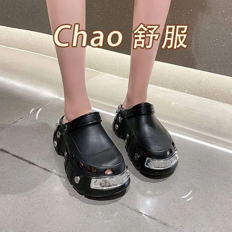 Cross-Border Platform Sandals with Metal Studs Black White — feature 2
