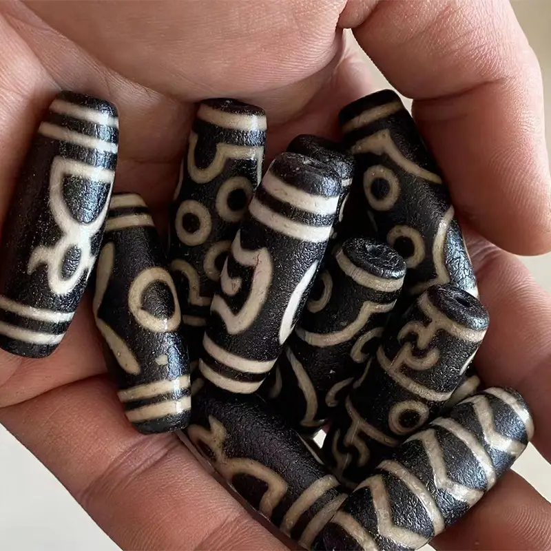 Natural Agate 40mm High Oil Beads Black White Pattern - Image 2
