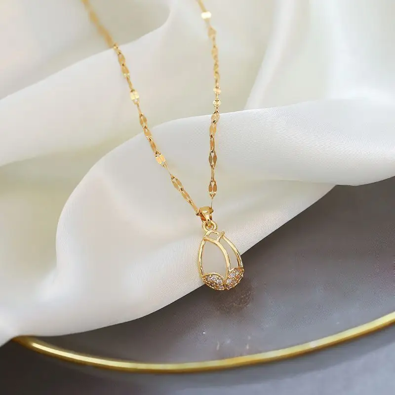 Tulip Pendant Necklace Gold White Crystal Women's Clavicle Chain — feature 4