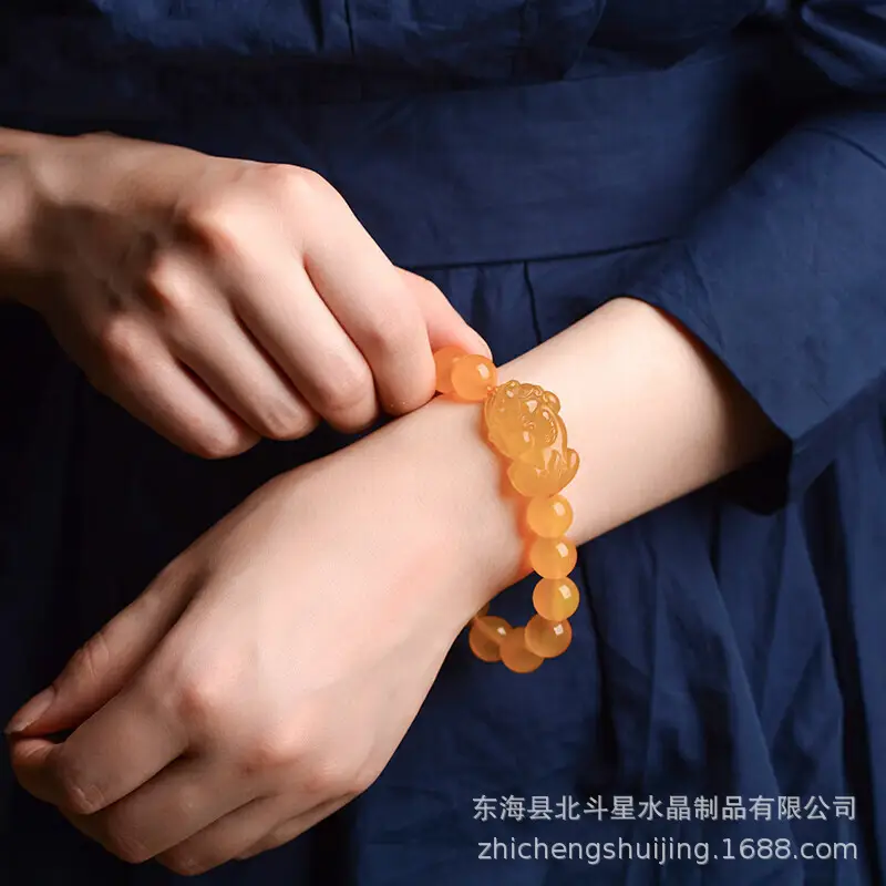 Natural Yellow Agate Crooked Head Bracelet 10-14mm - Image 4