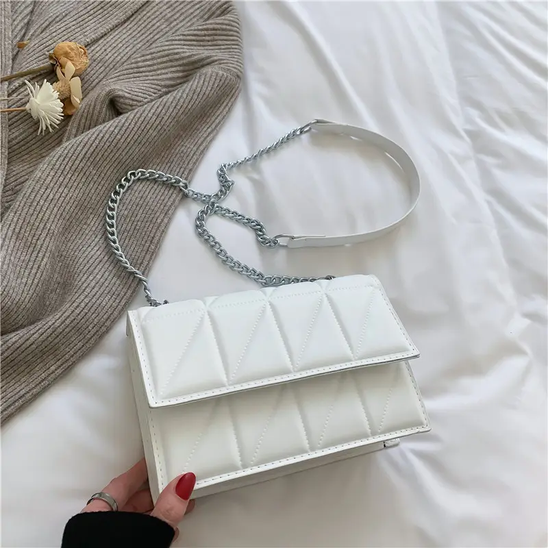 Pink Quilted Chain Shoulder Bag for Women - Image 2