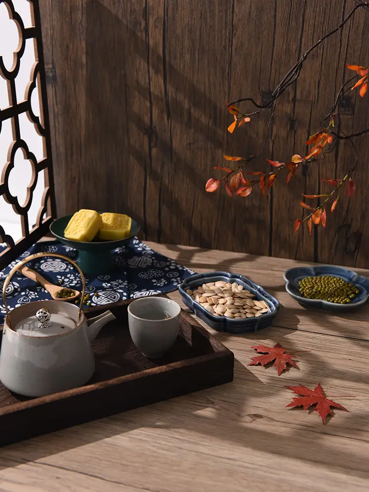 Retro Chinese Pane Wooden Decor Board 39x39cm — feature 3
