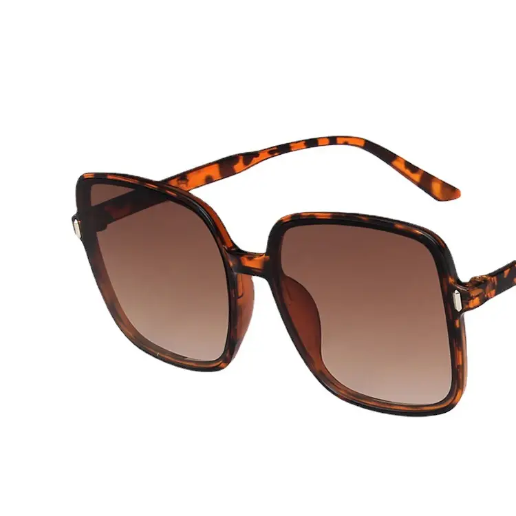 Women's Square Sunglasses with Tortoise Shell Frames - Image 13