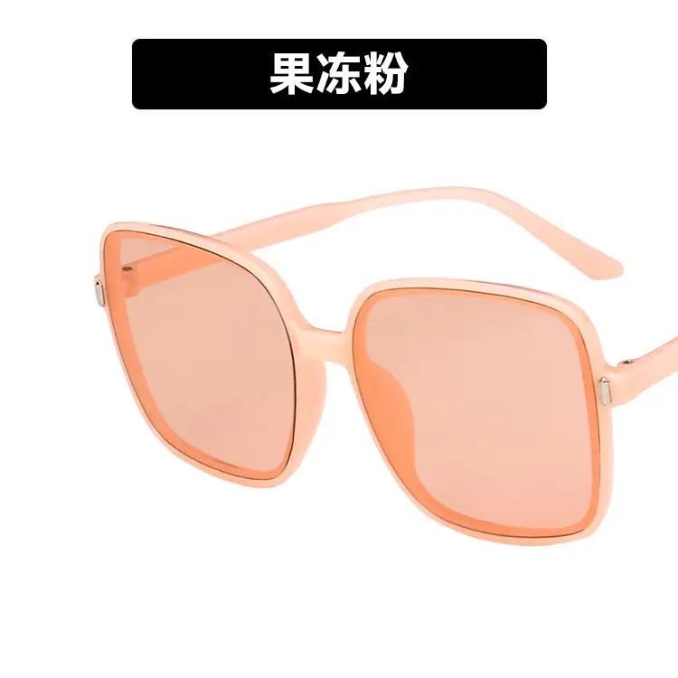 Women's Square Sunglasses with Tortoise Shell Frames - Image 7