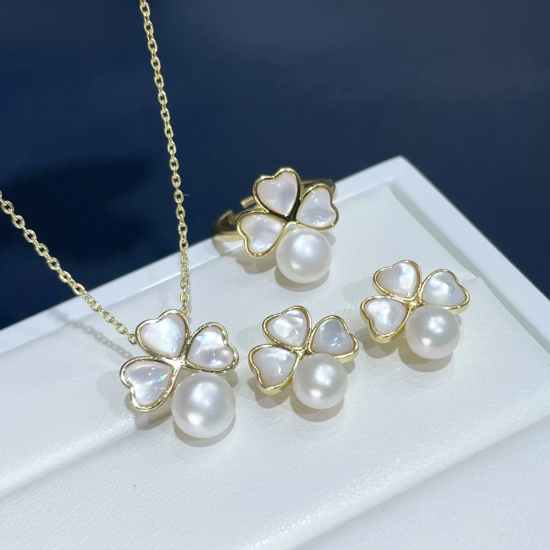 Luxury Pearl Earrings Set for Women S925 Gold - Image 3