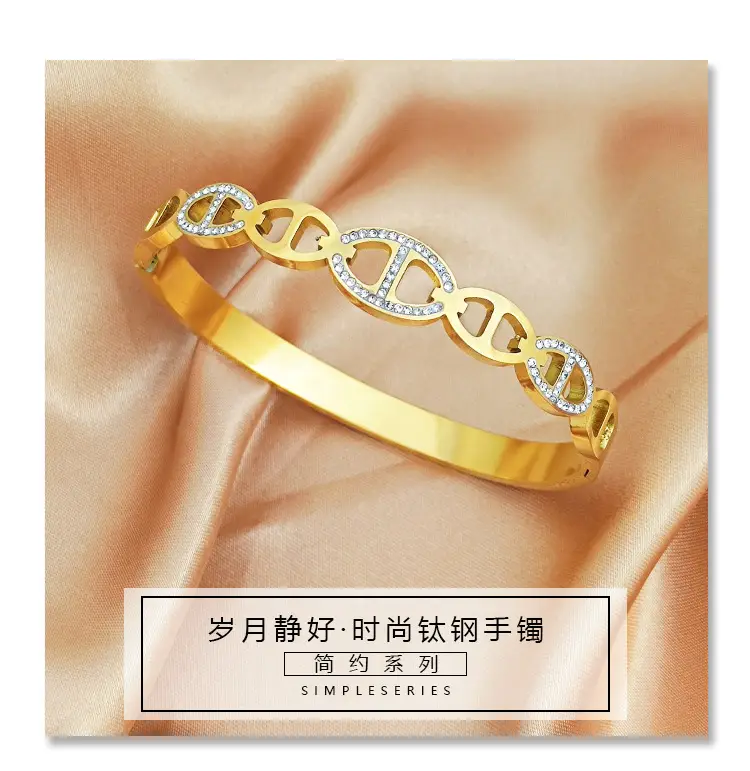 Light Luxury Pig Nose Bracelet Ring Buckle Simple Niche Design — feature 2