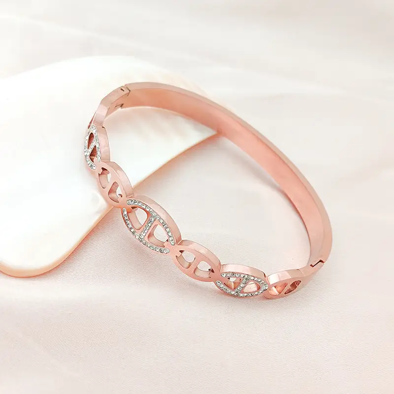 Light Luxury Pig Nose Bracelet Ring Buckle Simple Niche Design - Image 2